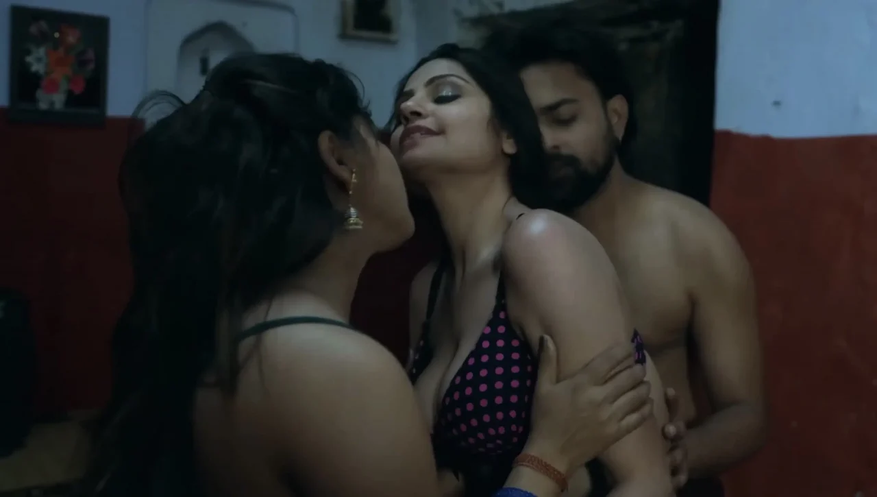 2 Kamine Nagine S01E03 2024 Hindi Hot Web Series – DesiFlix